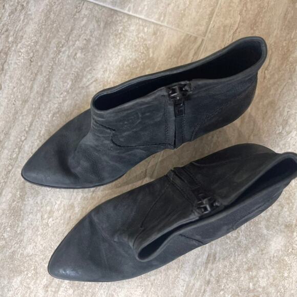 Frye black nubuck leather western style booties  sz 9 NEW - Picture 3 of 12